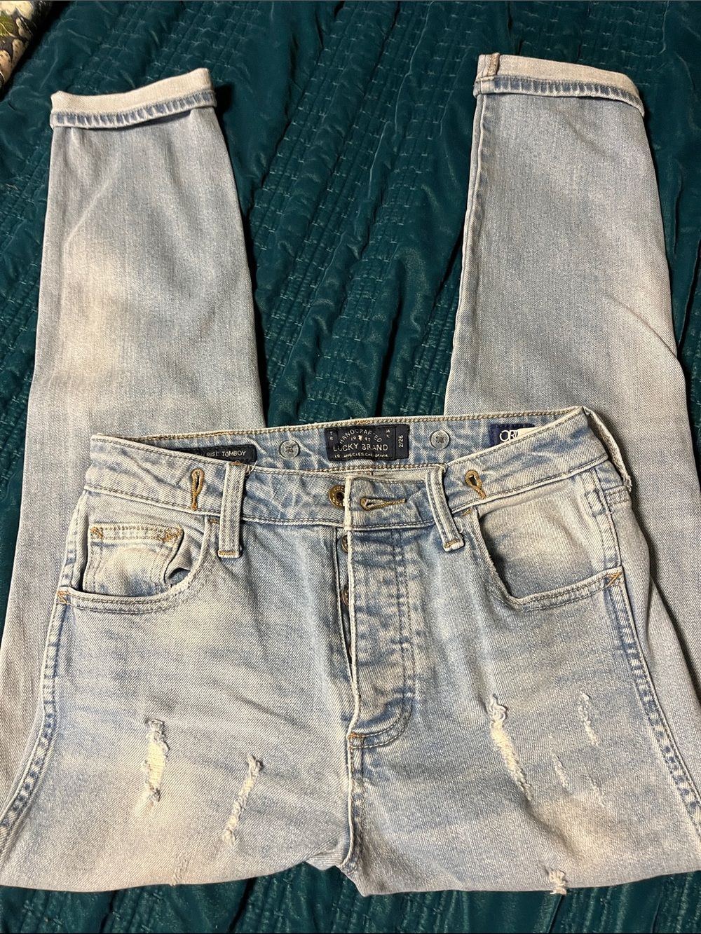 Light Blue Distressed women’s Jeans